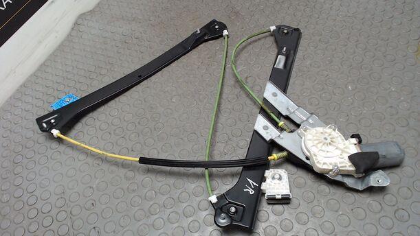 Foto: FENSTERHEBER VORN RECHTS ELEKTRISCH eines Saab 9-3 1.9 TiD Sport Kombi DPF GL