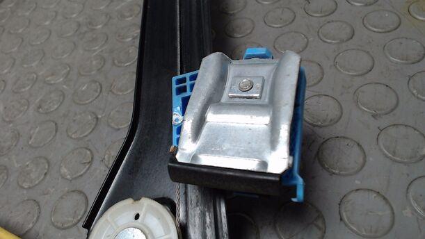 Foto: FENSTERHEBER VORN RECHTS ELEKTRISCH eines Saab 9-3 1.9 TiD Sport Kombi DPF GL