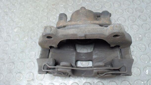 Foto: BREMSSATTEL VORN RECHTS eines Saab 9-3 1.9 TiD Sport Kombi DPF GL