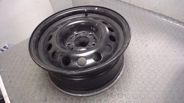 Foto: ALUFELGE 6,5X15 ET18 eines BMW 520i