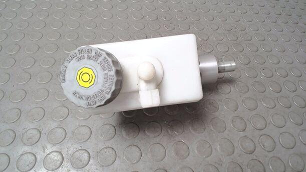 Foto: HAUPTBREMSZYLINDER ( BOSCH 20 ) eines Opel Agila 1.0 12 V