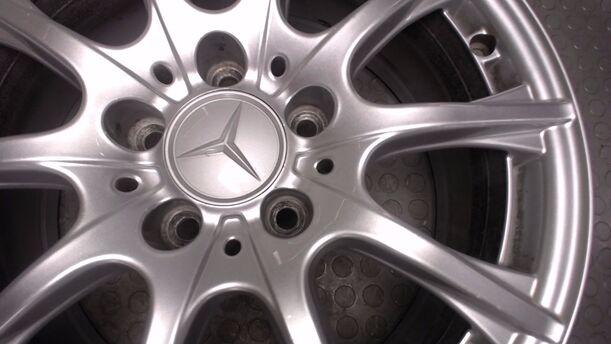 Foto: ALUFELGE 6,5X16 ET38 eines Mercedes-Benz C 160 T 9G-TRONIC