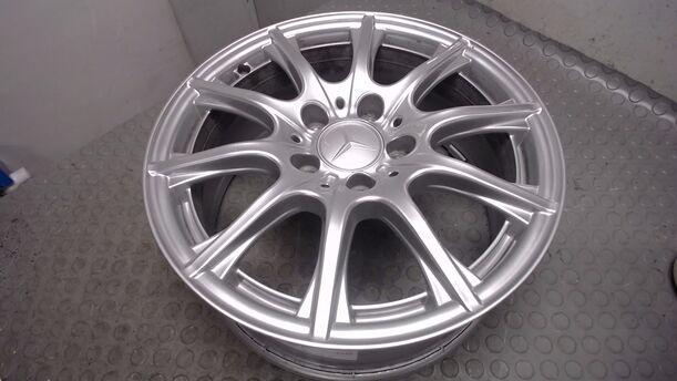 Foto: ALUFELGE 6,5X16 ET38 eines Mercedes-Benz C 160 T 9G-TRONIC