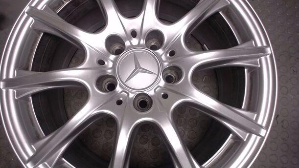 Foto: ALUFELGE 6,5X16 ET38 eines Mercedes-Benz C 160 T 9G-TRONIC