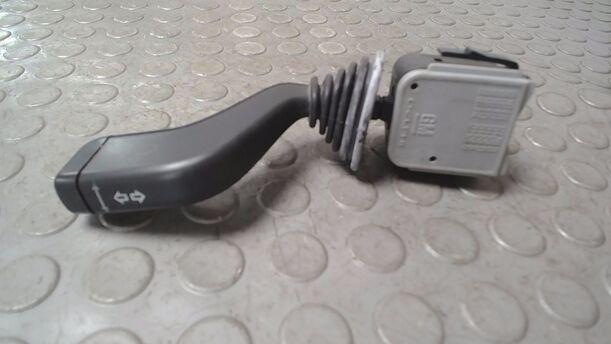 Foto: BLINKSCHALTER/ KOMBISCHALTER eines Opel Agila 1.0 12 V