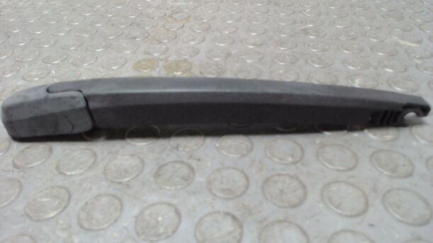 Foto: SCHEIBENWISCHERARM HINTEN eines Kia Cerato 1.6
