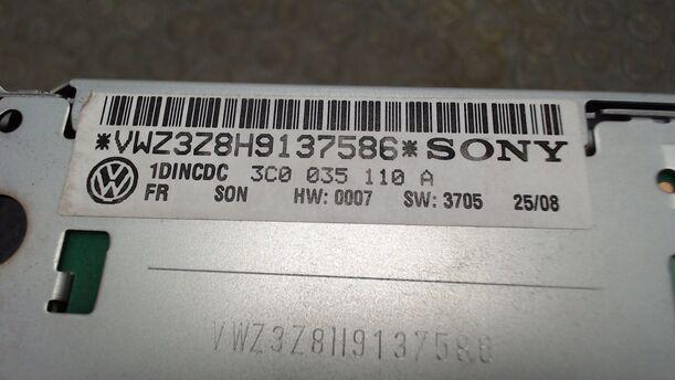 Foto: CD WECHSELER / CHANGER 6 DISC eines VW Passat Variant 2.0 TDI DPF