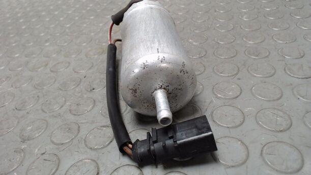 Foto: KRAFTSTOFFPUMPE / DIESEL PUMPE eines VW Passat Variant 2.0 TDI DPF