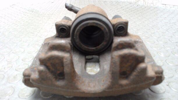 Foto: BREMSSATTEL VORN LINKS eines VW Passat Variant 2.0 TDI DPF