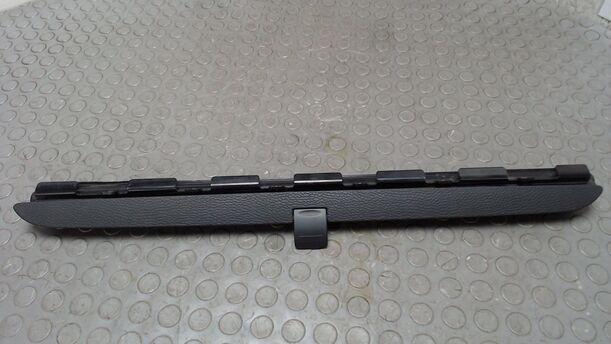 Foto: SONNENSCHUTZROLLO HINTEN LINKS eines VW Passat Variant 2.0 TDI DPF
