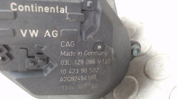 Foto: ANSAUGKRÜMMER / ANSAUGBRÜCKE eines VW Passat Variant 2.0 TDI DPF