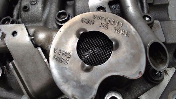 Foto: ÖLPUMPE / AUSGLEICHSWELLE eines VW Passat Variant 2.0 TDI DPF