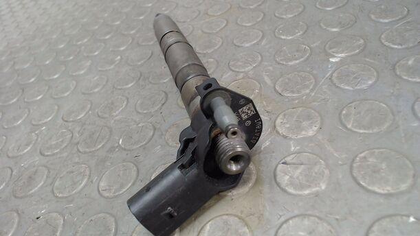 Foto: DIESELEINSPRITZDÜSE eines VW Passat Variant 2.0 TDI DPF