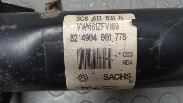 Foto: FEDERBEIN VORN RECHTS eines VW Passat Variant 2.0 TDI DPF