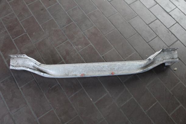 Foto: VERSTÄRKUNG HINTEN (LIMOUSINE 4/5-TÜRER) eines Opel Astra 1.8