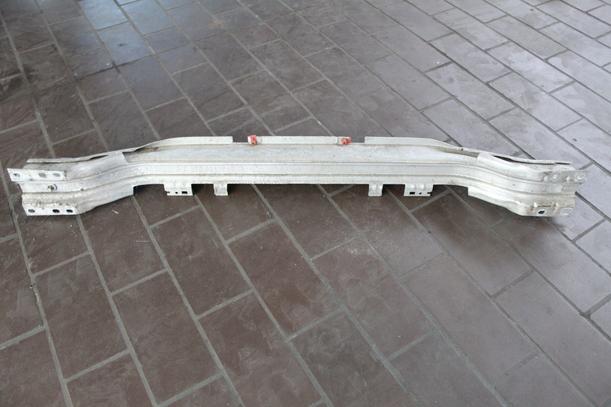 Foto: VERSTÄRKUNG HINTEN (LIMOUSINE 4/5-TÜRER) eines Opel Astra 1.8