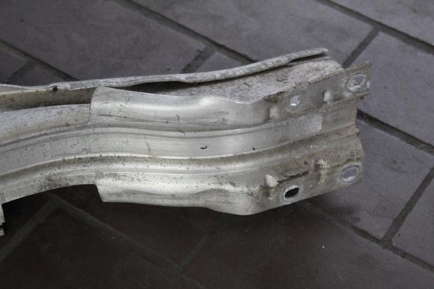 Foto: VERSTÄRKUNG HINTEN (LIMOUSINE 4/5-TÜRER) eines Opel Astra 1.8