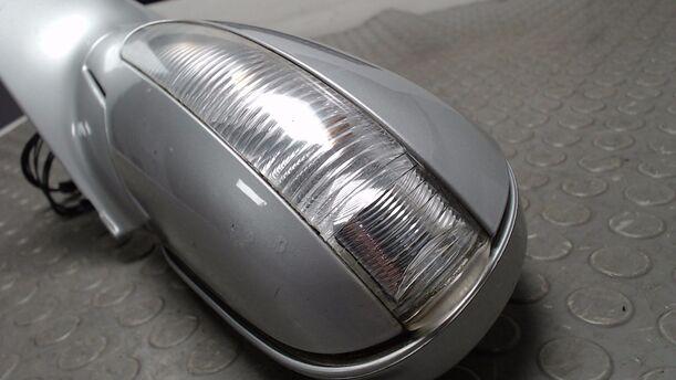 Foto: AUSSENSPIEGEL LINKS ELEKTRISCH ANKLAPPBAR / VERSTELLBAR eines Mercedes-Benz CLK Coupe 200 Kompressor