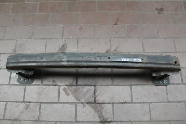 Foto: VERSTÄRKUNG / TRÄGER VORN eines Ford Fusion 1.25