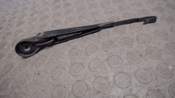 Foto: SCHEIBENWISCHERARM HINTEN eines Ford Fusion 1.25