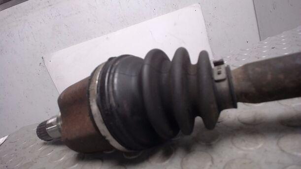 Foto: ANTRIEBSWELLE LINKS eines Ford Fusion 1.25