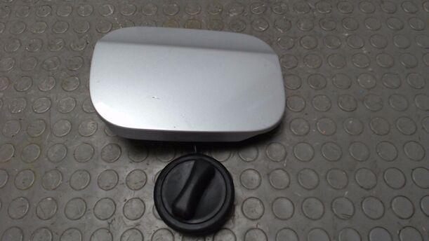 Foto: TANKKLAPPE / TANKDECKEL eines Mercedes-Benz A 150