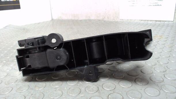 Foto: GASPEDAL ( AUTOMATIKGETRIEBE ) eines Mercedes-Benz A 150