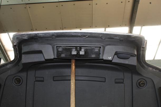 Foto: HECKDECKEL / HECKKLAPPE eines Renault Megane 2.0 Coupe-Cabriolet Aut.
