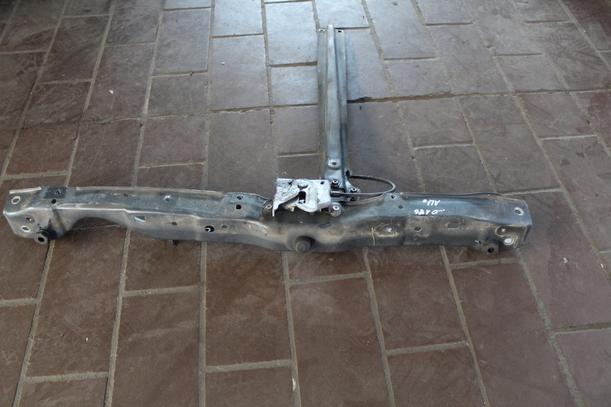 Foto: SCHLOSSTRÄGER OBEN eines Suzuki Alto 1.0
