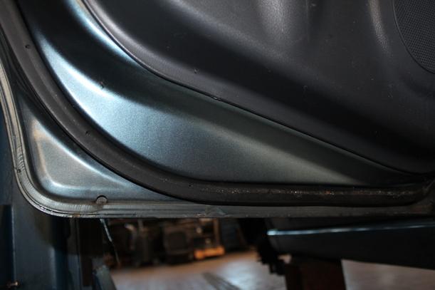 Foto: TÜR HINTEN LINKS eines Suzuki Alto 1.0