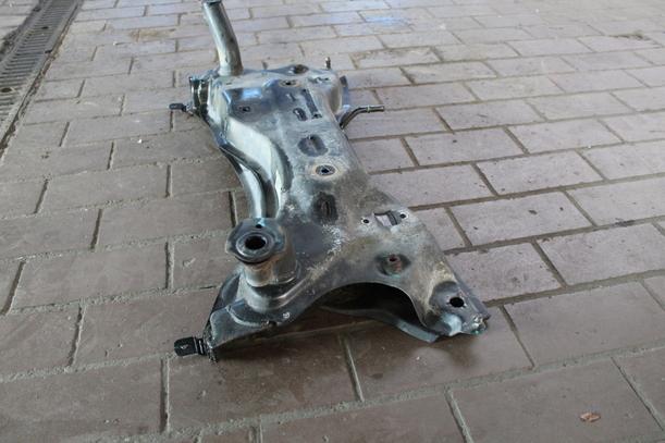 Foto: VORDERACHSE/ ACHSE VORN eines Suzuki Alto 1.0