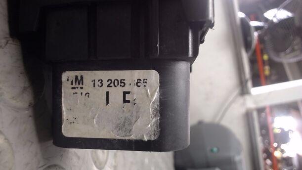 Foto: LICHTSCHALTER (MIT NEBELSCHEINWERFER) eines Opel Zafira 1.9 CDTI Automatik