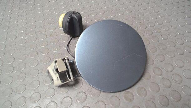 Foto: TANKKLAPPE/ TANKDECKEL eines Suzuki Alto 1.0