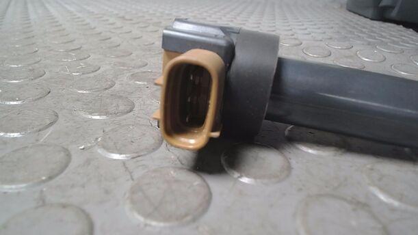 Foto: ZÜNDSPULE eines Suzuki Alto 1.0