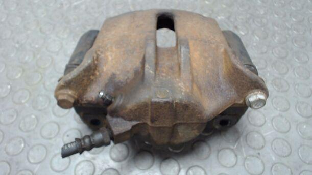 Foto: BREMSSATTEL VORN LINKS eines Renault Megane 2.0 Coupe-Cabriolet Aut. CLX