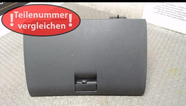 Foto: HANDSCHUHFACH eines Hyundai Getz 1.1 CLX