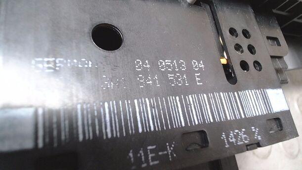 Foto: LICHTSCHALTER ( OPTISCH SCHLECHT ) eines VW Passat Variant 1.8 LS