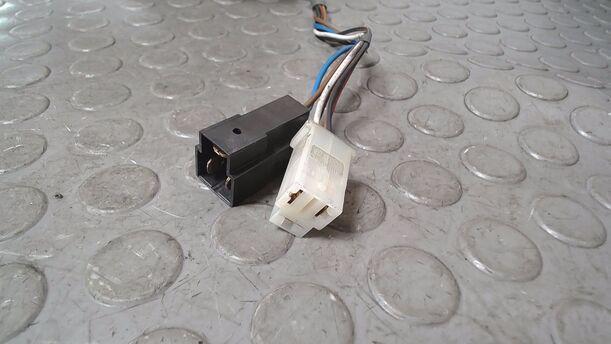 Foto: AUSSENSPIEGEL ELEKTRISCH VERSTELLBAR LINKS eines VW Passat Variant 1.8 LS
