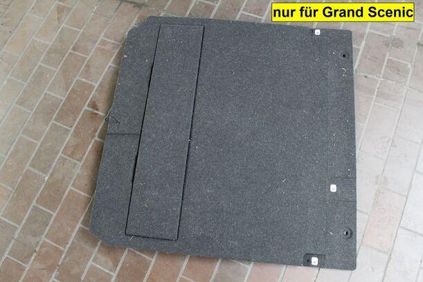 Foto: LADERAUMBODEN / KOFFERRAUMBODEN ( 7 SITZE ) eines Renault Grand Scenic dCi 130 FAP LS