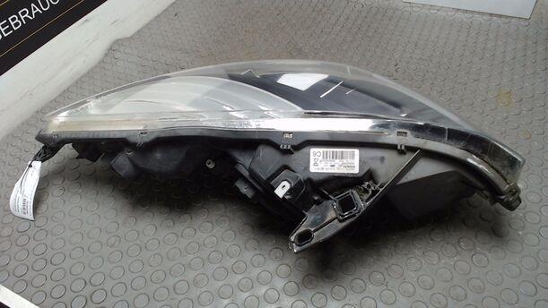 Foto: SCHEINWERFER LINKS eines Renault Grand Scenic dCi 130 FAP