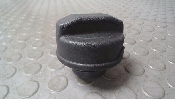 Foto: TANKVERSCHLUSS/ TANKDECKEL eines VW Passat Variant 1.8