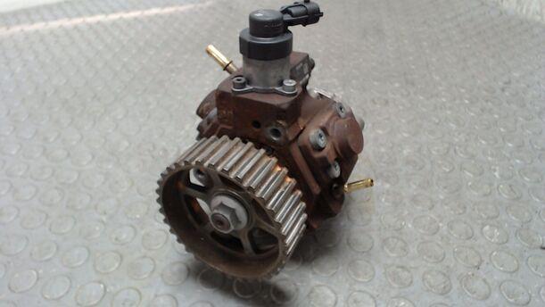 Foto: DIESELEINSPRITZPUMPE eines Renault Grand Scenic dCi 130 FAP Viva X