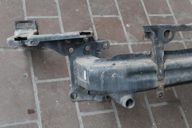 Foto: VERSTÄRKUNG VORN eines Skoda Octavia Combi 1.9 TDI Viva X