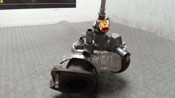 Foto: AUSPUFFROHR TURBOLADER eines Renault Grand Scenic dCi 130 FAP Viva X