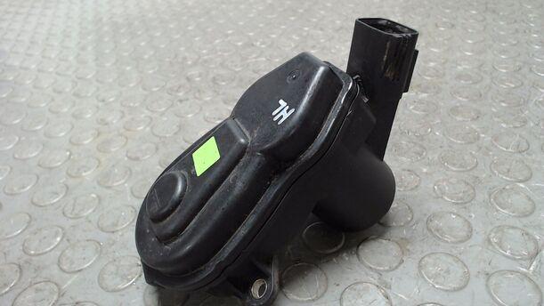 Foto: STELLMOTOR ELEKTRISCHE FESTSTELLBREMSE / HANDBREMSE eines Renault Grand Scenic dCi 130 FAP Viva X