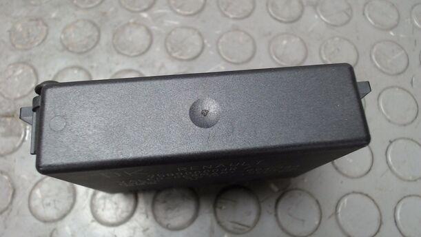 Foto: STEUERGERÄT / MODUL ECU eines Renault Grand Scenic dCi 130 FAP Viva X