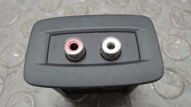 Foto: AUDIOANSCHLUSS AUX eines Renault Grand Scenic dCi 130 FAP Viva X
