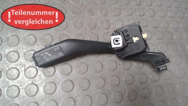 Foto: BLINKSCHALTER/ KOMBISCHALTER ( TEMPOMAT ) eines Skoda Octavia Combi 1.9 TDI Viva X