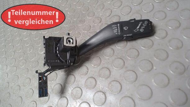 Foto: SCHEIBENWISCHERSCHALTER eines Skoda Octavia Combi 1.9 TDI Viva X