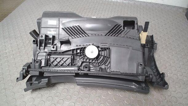Foto: HANDSCHUHFACH eines Skoda Octavia Combi 1.9 TDI GL